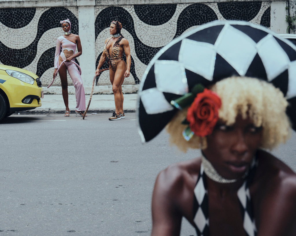 MACACÃO PANTERA ROSA