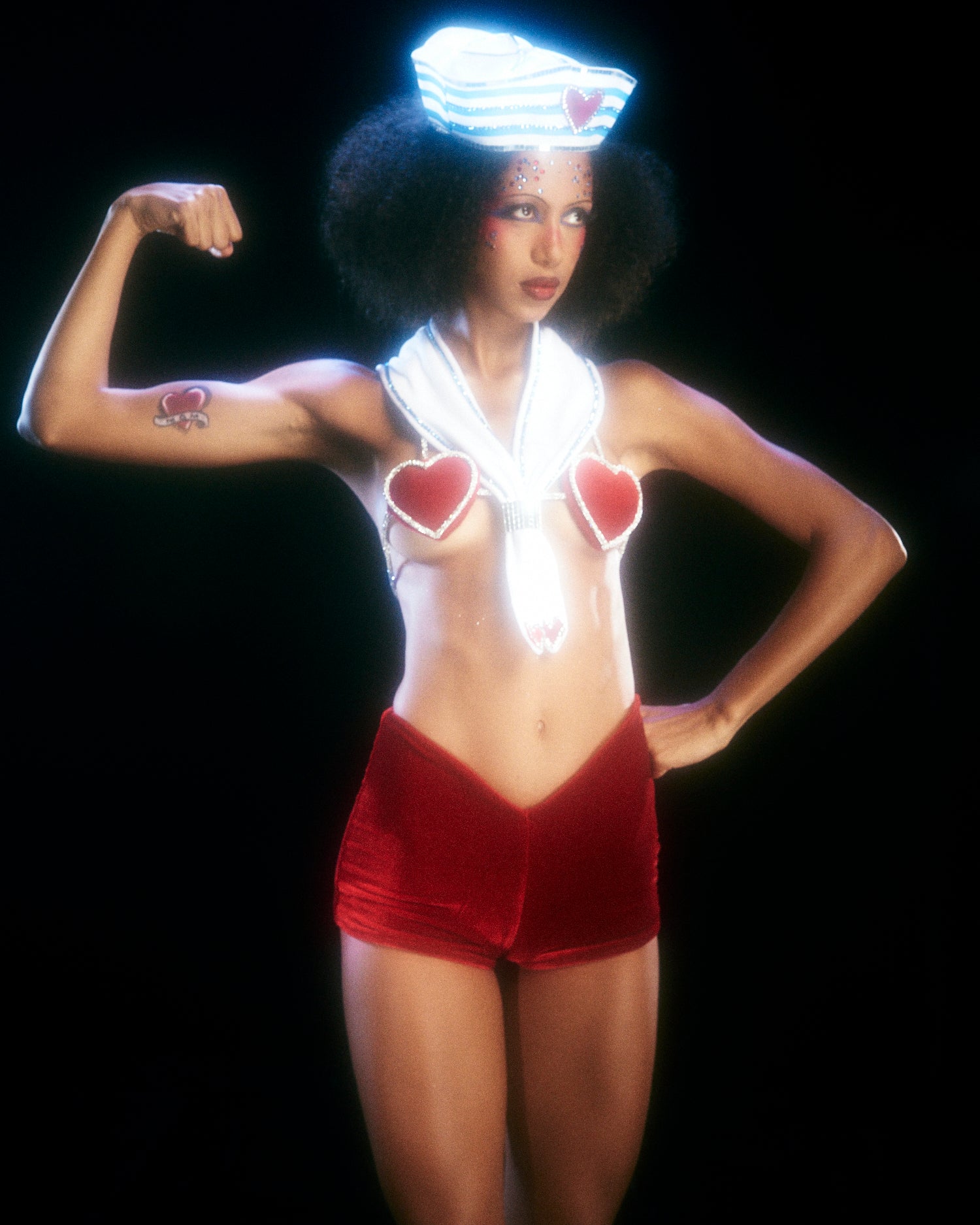 PRE-ORDER: HOT PANTS “I WEAR MY HEART ON MY BUMBUM”