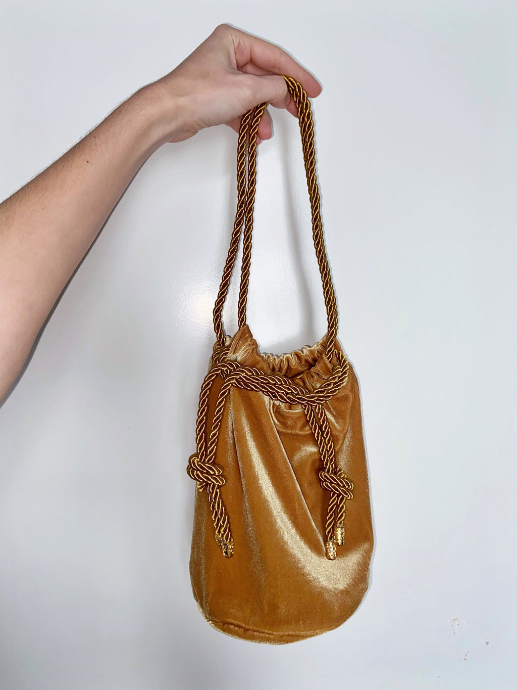 MAGICIAN'S SAC X MARTHA PINEL